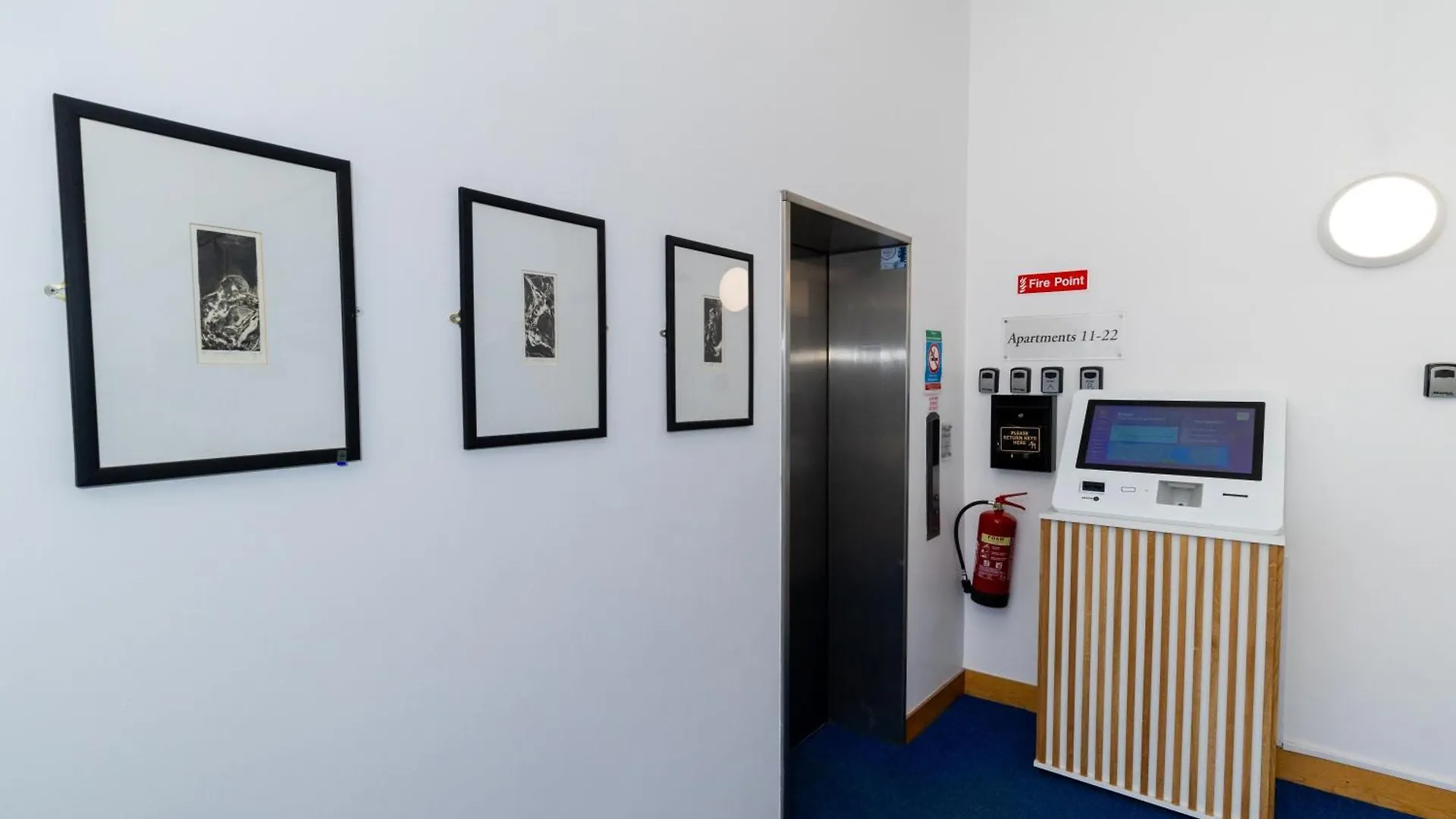 Geata Na Cathrach - Galway Lakeside Apartments